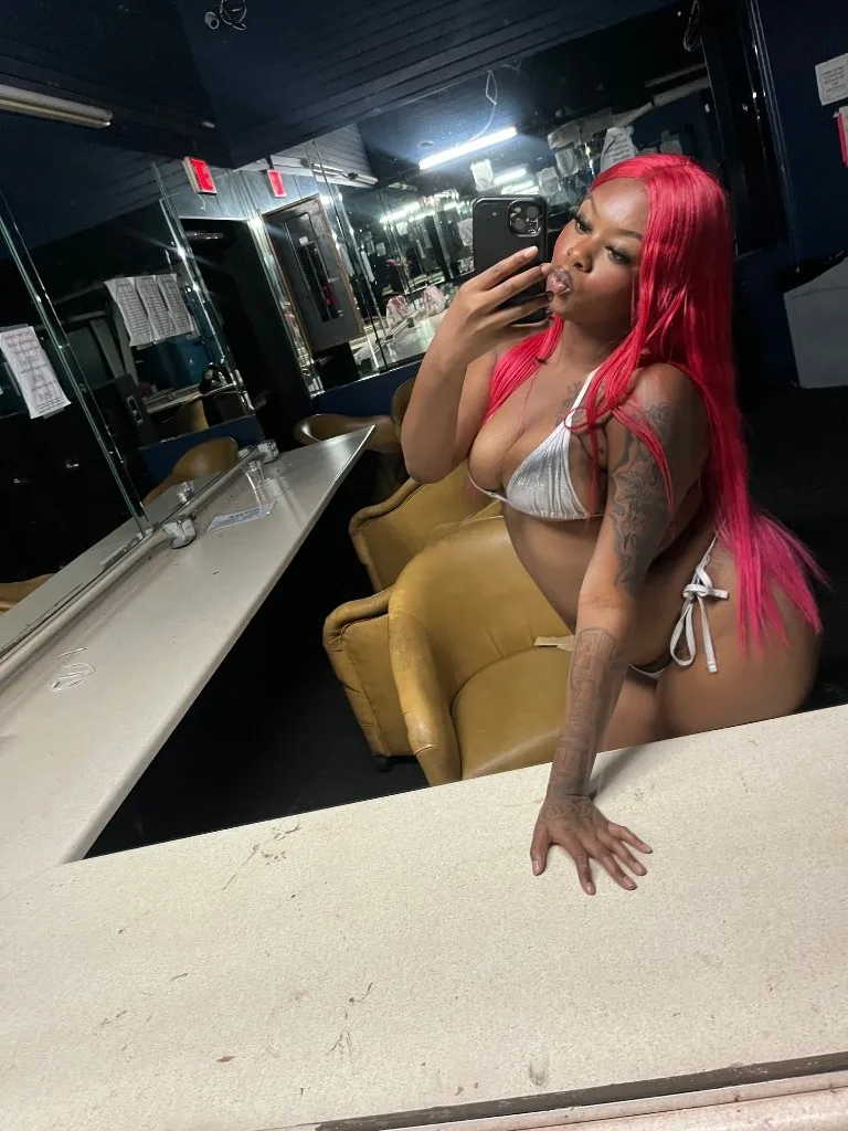 Thick & Tight Pussy Ebony (QV INCALL SPECIALS !!) - Photo 4 | Escort in north Phoenix