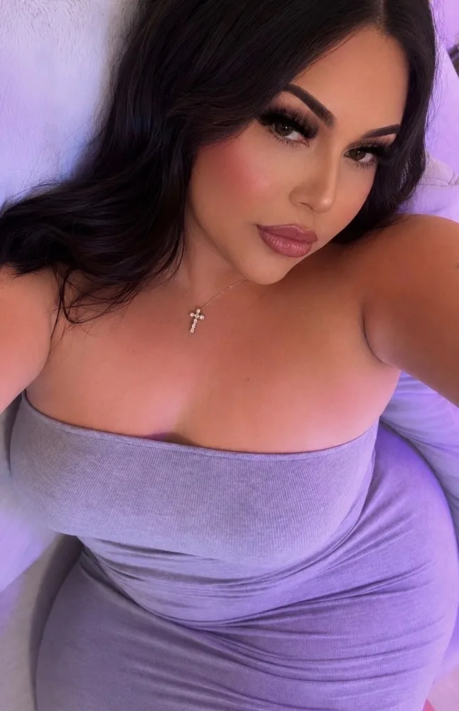 CURVY YOUNG LATINA JUST ARRIVED 5⭐experience - Photo 3 | Escort in Commerce Incall & Available to All Surrounding Cites