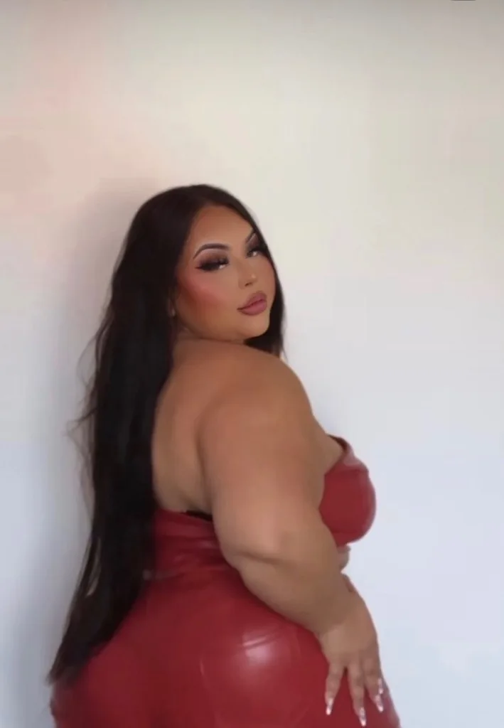 CURVY YOUNG LATINA JUST ARRIVED 5⭐experience - Photo 4 | Escort in Commerce Incall & Available to All Surrounding Cites