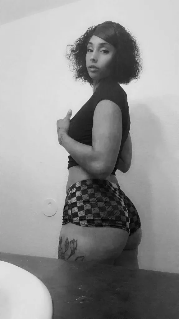 come play with Bella 🤩 Text for FT SHOWS / CONTENT only serious inquiries only - Photo 5 | Escort in East valley Scottsdale Camelback Rd
