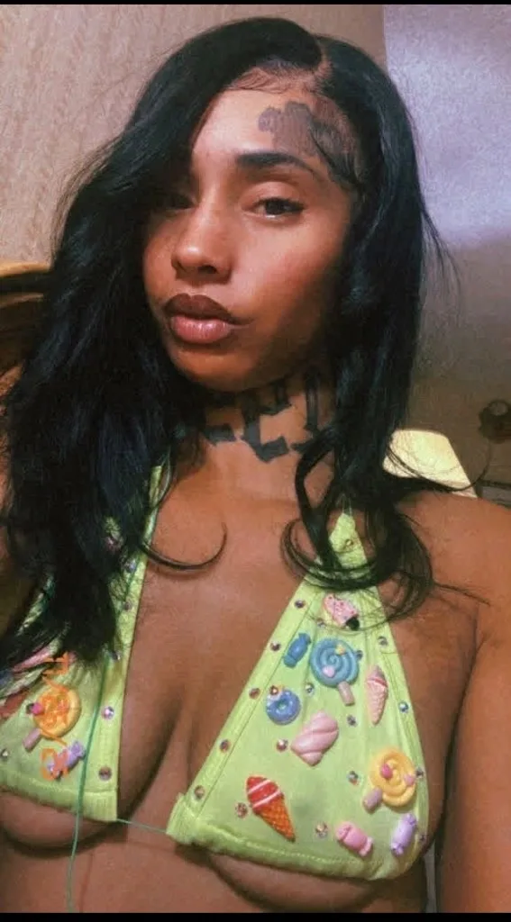 come play with Bella 🤩🎀💦 Text for FT SHOWS / CONTENT🎦 only serious inquiries only