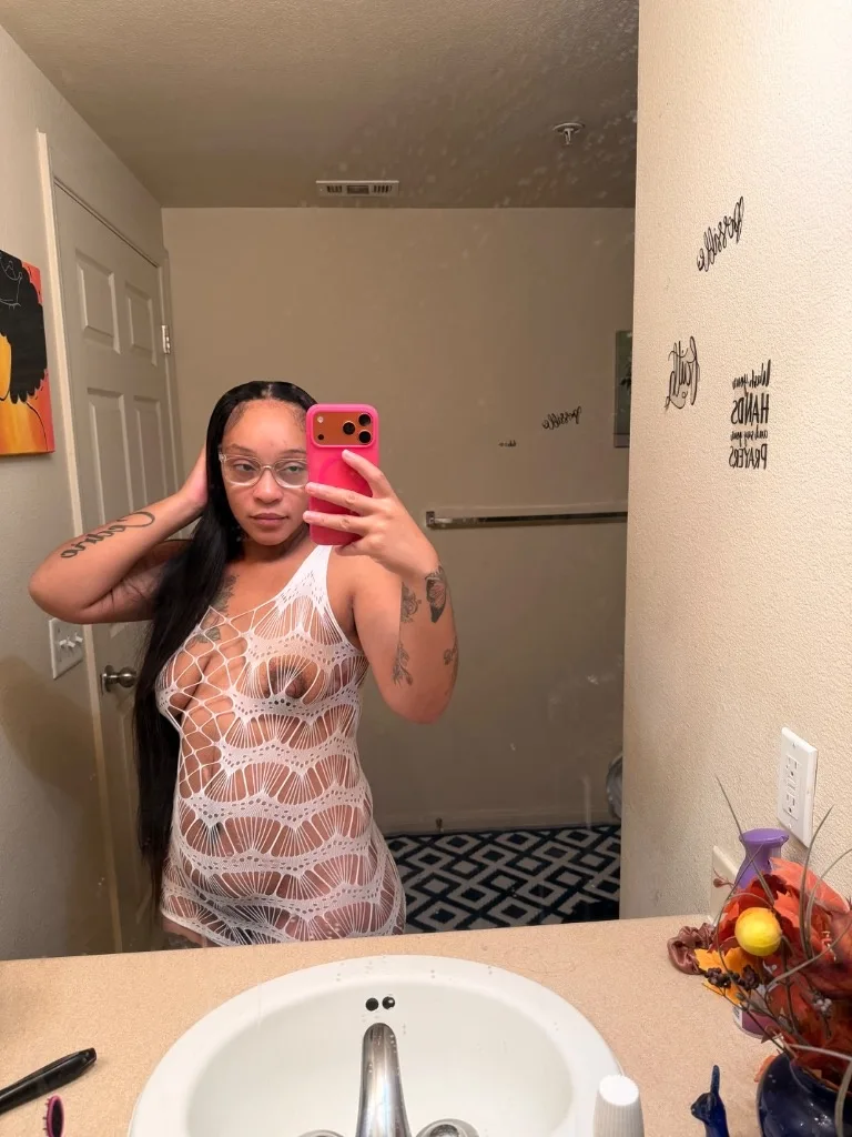 100% R E A L DREAM GIRL IRRESISTIBLE QV SPECIALS - Photo 4 | Escort in West Sacramento