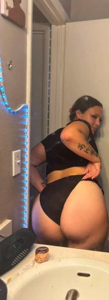 New baddie on the block lets get freaky.... activate this water park papi 🤪 AVAILABLE 24/7 - Photo 4 | Escort in N Black Cyn Hwy & Thomas Rd