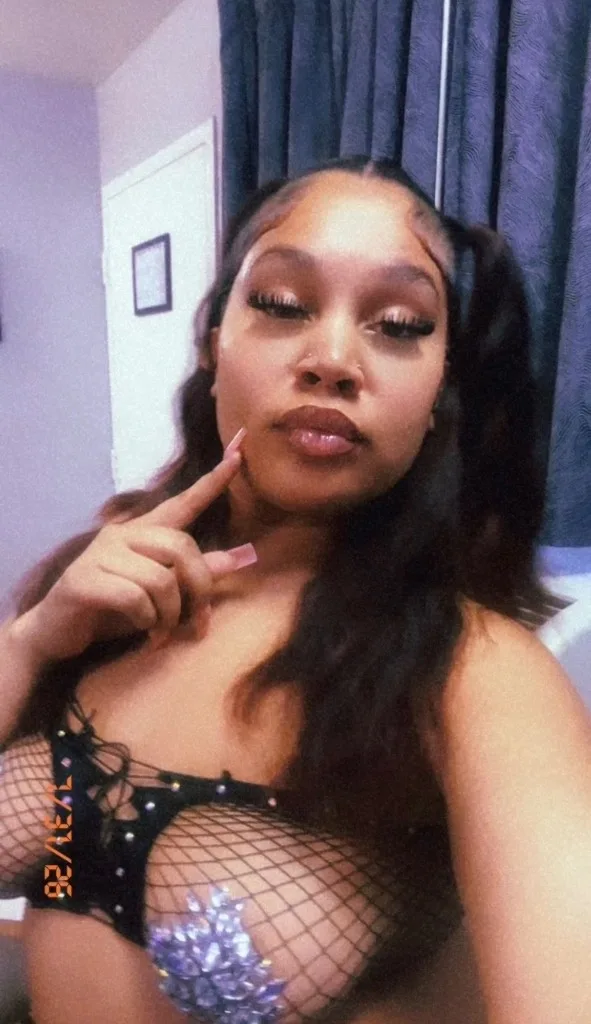 💦incalls/outcalls Available💦