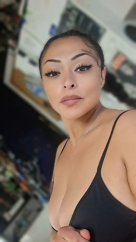 Sexy Latina Sweetheart Lets pLay