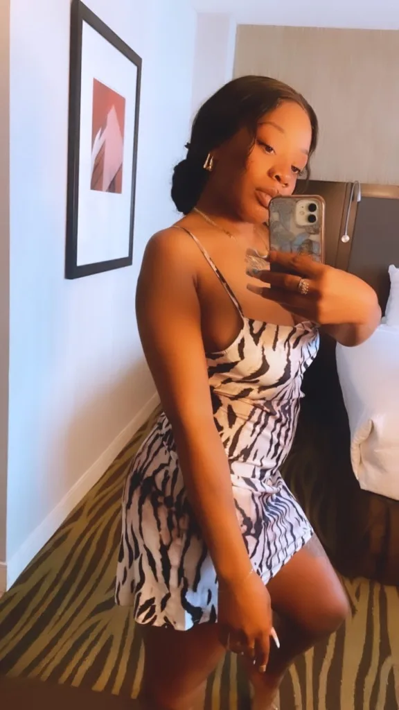 Exotic Queen 👑🩷Lets play Honey 💋