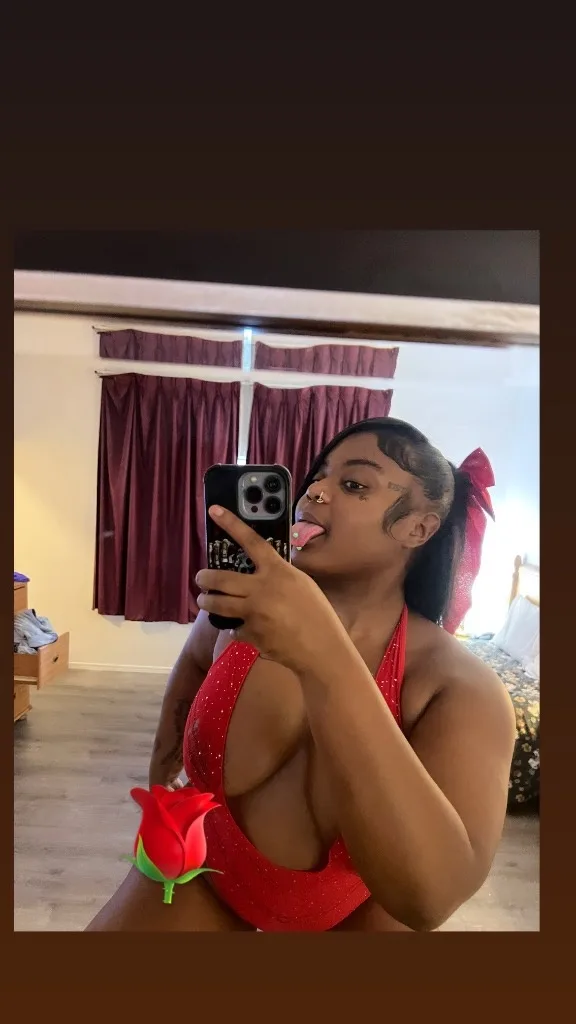 FAVORITE THROAT GOAT ‍🥂OUTCALLS - Photo 4 | Escort in los angeles