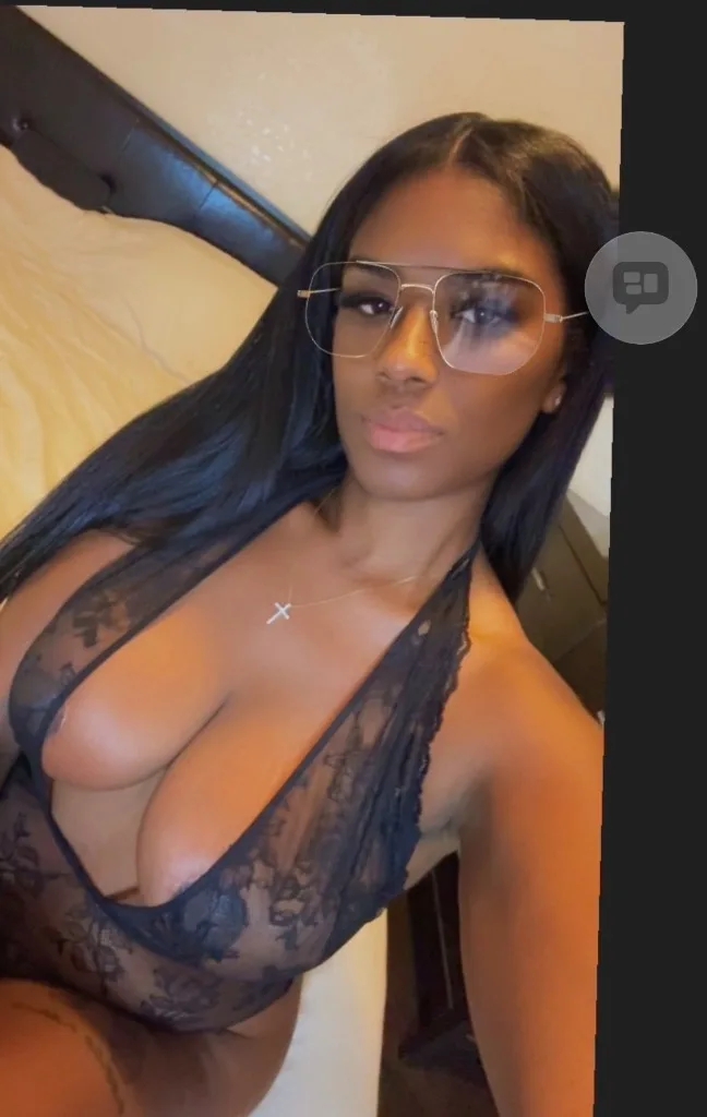 lets have some fun🤑 - Photo 2 | Escort in Stockton