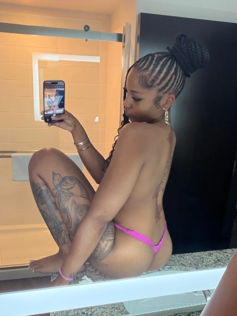 I wanna make you dreams CUM true 😍