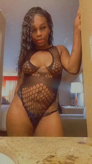 AVAILABLE CRAVING CHOCOLATE NEED YOUR SWEET TOOTH FIX COME TRY ME OUT YOU WILL LEAVE SATISFIED