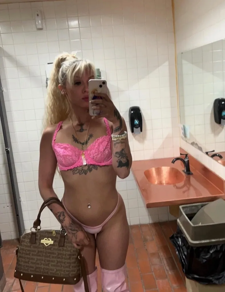 SNOW BUNNY AVAILABLE NOW!! here in the area, ready for you 😍