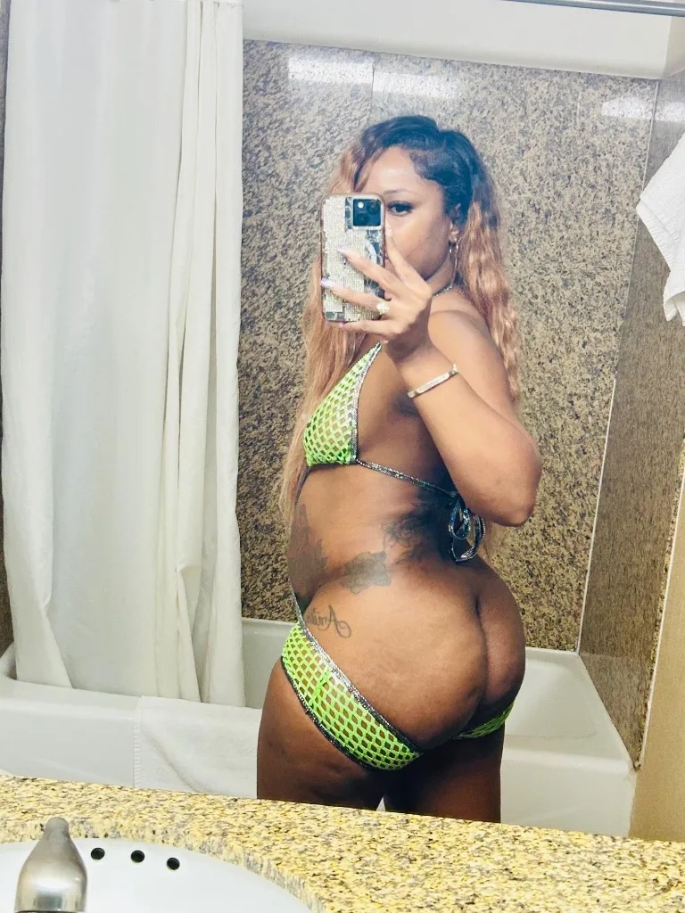 💸🍆Full service and sloppy toppy 💸Wet SLoPPy Head Cum Freak 💕Creamer 🍆👅💦 🍆 Available 💋🚿🍭📱