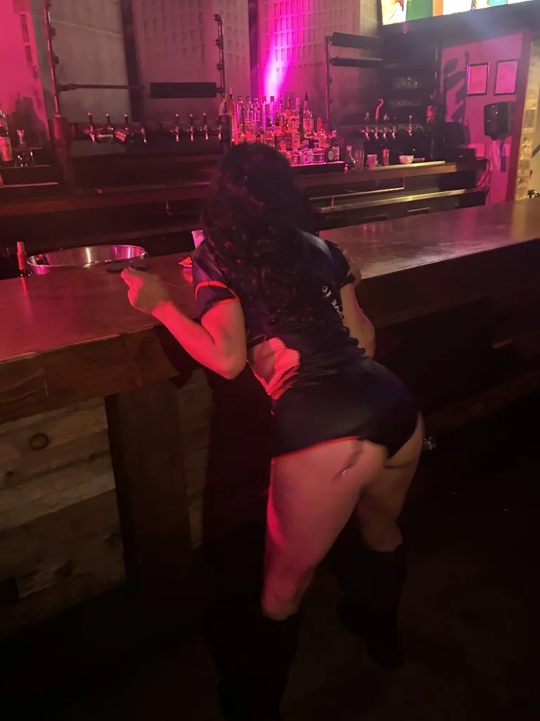 Specials All Day Hmu 😜 Mature Mommi Ready to Party 🎉 Wet and ready 💦🎉