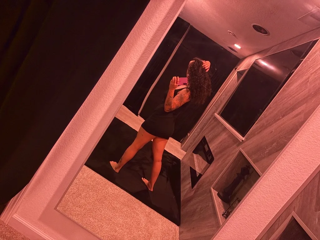 lets have some fun , let me take control and satisfy you in every need , no gfe , greek , no bb, NO AFRICAN-AMERICAN