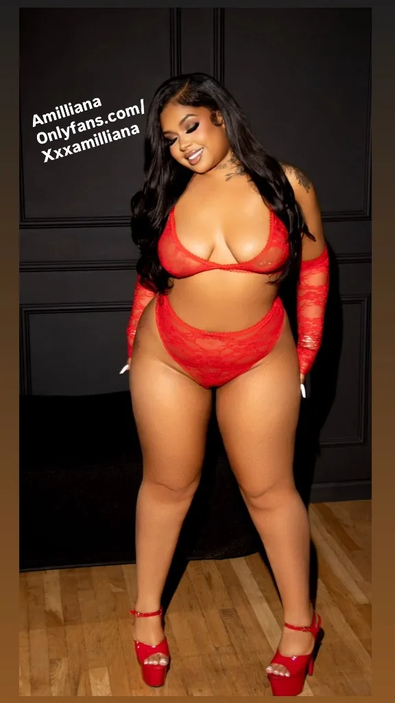 Pierced nipples and Pussy QV SPL PHAT BOOTY DOMINICANA READY TO PLAY SLIDE IN AND LET THIS THICK LATINA DRAIN YOU DRY SI HABLA ESPANOL - Photo 3 | Escort in Phoenix