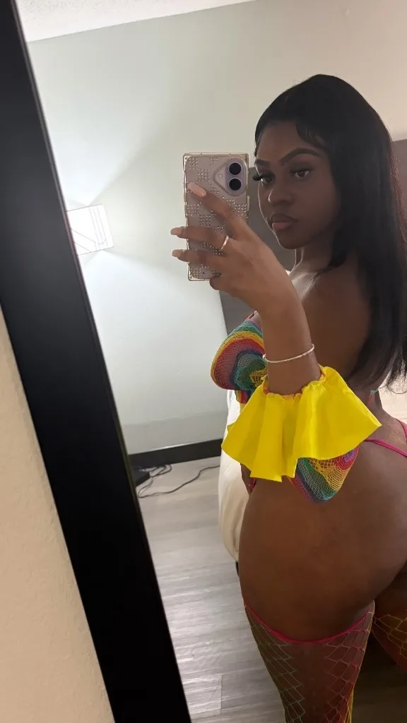 BACK IN TOWN CUM SEE ME DADDY! - Photo 5 | Escort in All Of Sacramento And Surrounding Areas