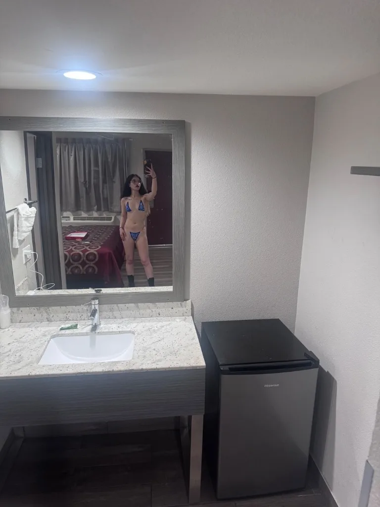 petite wit all the sweets - Photo 8 | Escort in Long Beach Lynwood Downey Gardena