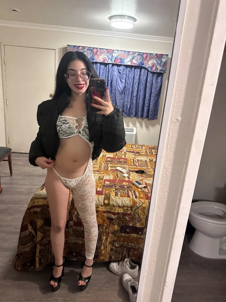 petite wit all the sweets - Photo 7 | Escort in Long Beach Lynwood Downey Gardena