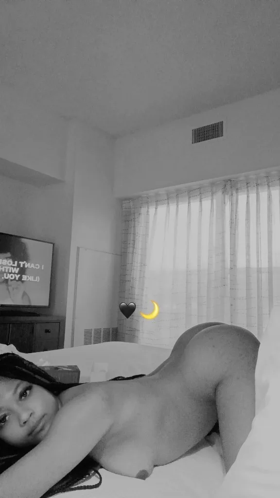 come see Rain i dont make it drizzle ‍ i make it 🤭 # ask about content‍↕ - Photo 5 | Escort in Phoenix az