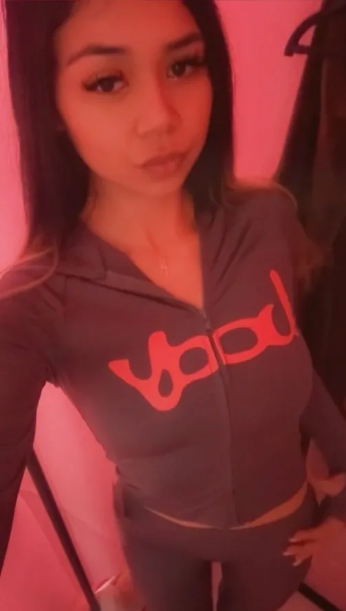 💜petite n pretty 💜 verified n real!! (euros and o.f.