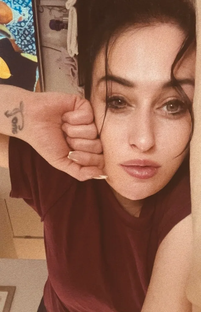 Incall appointments 24/7- last minute appointment is OK! sexy green eyes brunette big buttt playmate - Photo 6 | Escort in 1st
