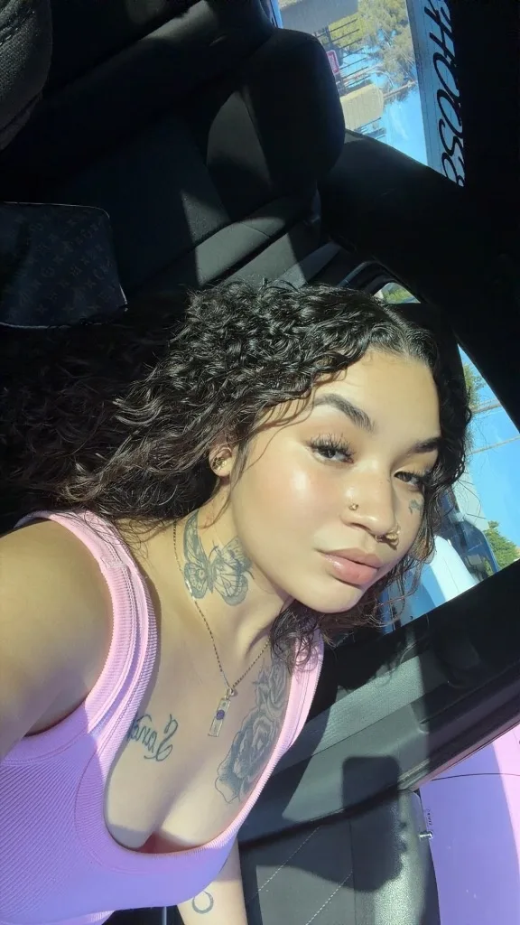 Slim Thick BraceFace Baddie🇵🇷 - Photo 5 | Escort in Phoenix