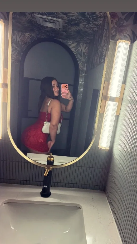 Slim Thick BraceFace Baddie🇵🇷 - Photo 4 | Escort in Phoenix