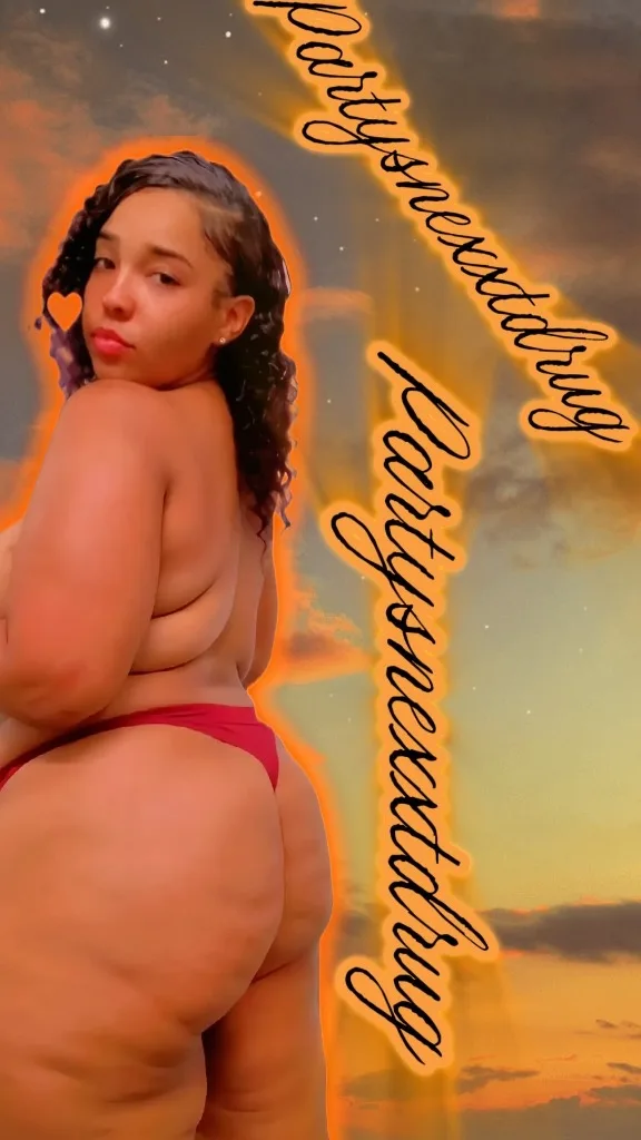 CUM HAVE FUN WITH MY THROAT OR ME - Photo 4 | Escort in West Sacramento