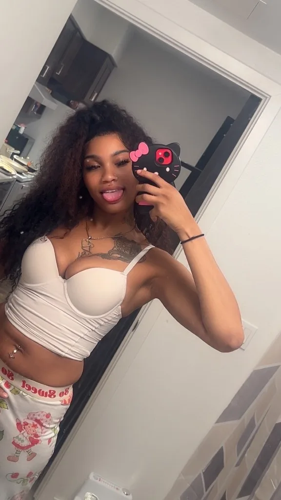Sexy Lightskin Barbie🫦 - Photo 5 | Escort in Near you😘