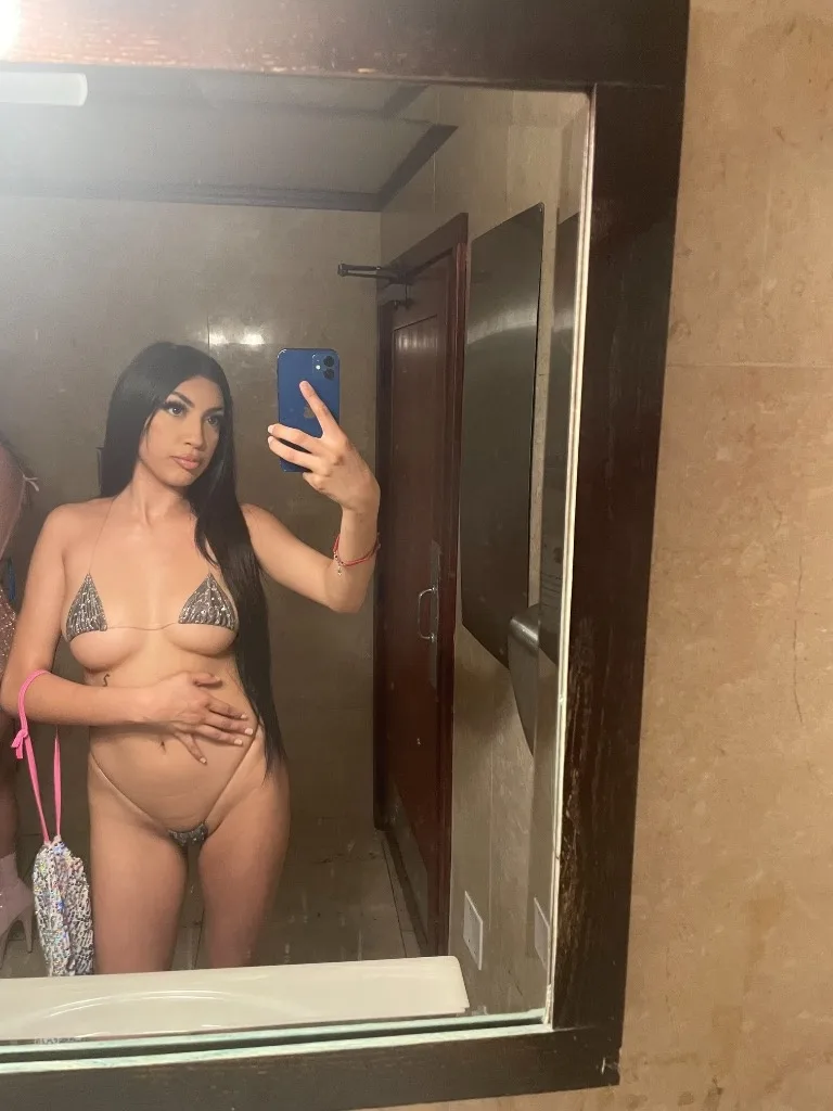 young bomshell latina - Photo 7 | Escort in San Diego
