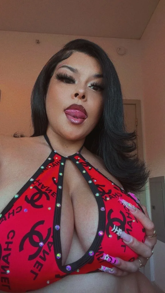 SEXY BUSTY LATINA MAMI 🤤 - Photo 2 | Escort in CHULA VISTA NATIONAL CITY