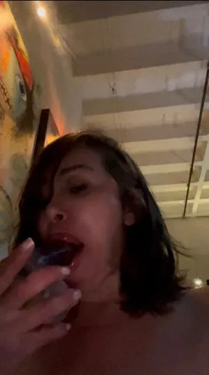 sexy MILF looking to party n play. 4 a mutually entertaining experience, call now - Photo 2 | Escort in Incall Los Feliz outcall anywhere if you send uber