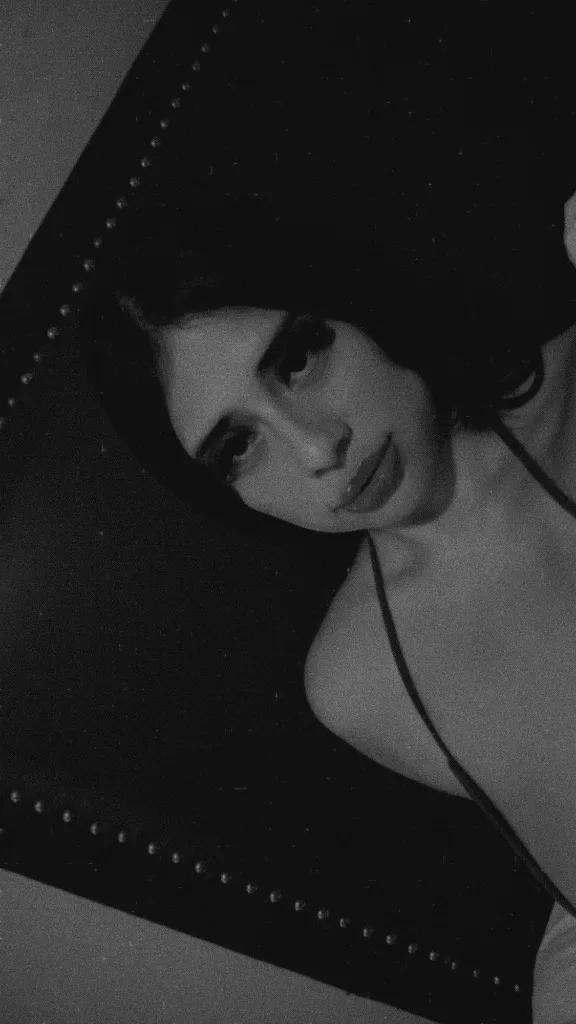 come spend some time w/me - Photo 10 | Escort in All surrounding Areas!!