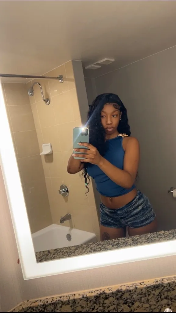 IM AVAILABLE FOR INCALLS,OUTCALLS AND CARFUN 24/7FT SHOWS AND CONTENT GAS 20$ DEPENDING ON HOW FAR - Photo 2 | Escort in Birmingham