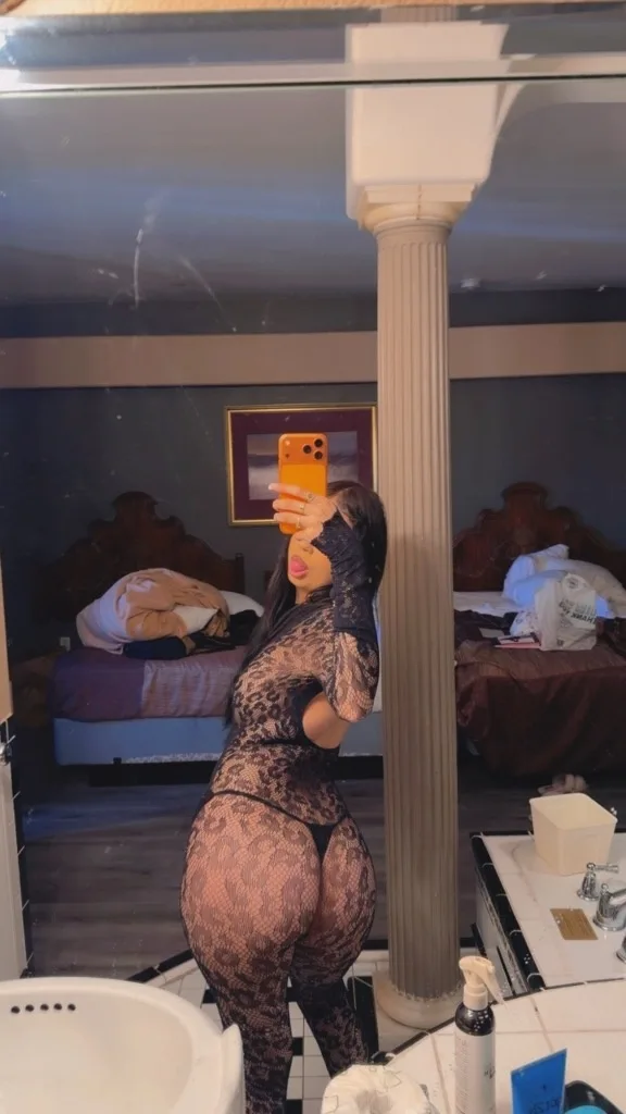 Happy mondayy come have fun babyy 🥰 - Photo 4 | Escort in San Fernando Valley