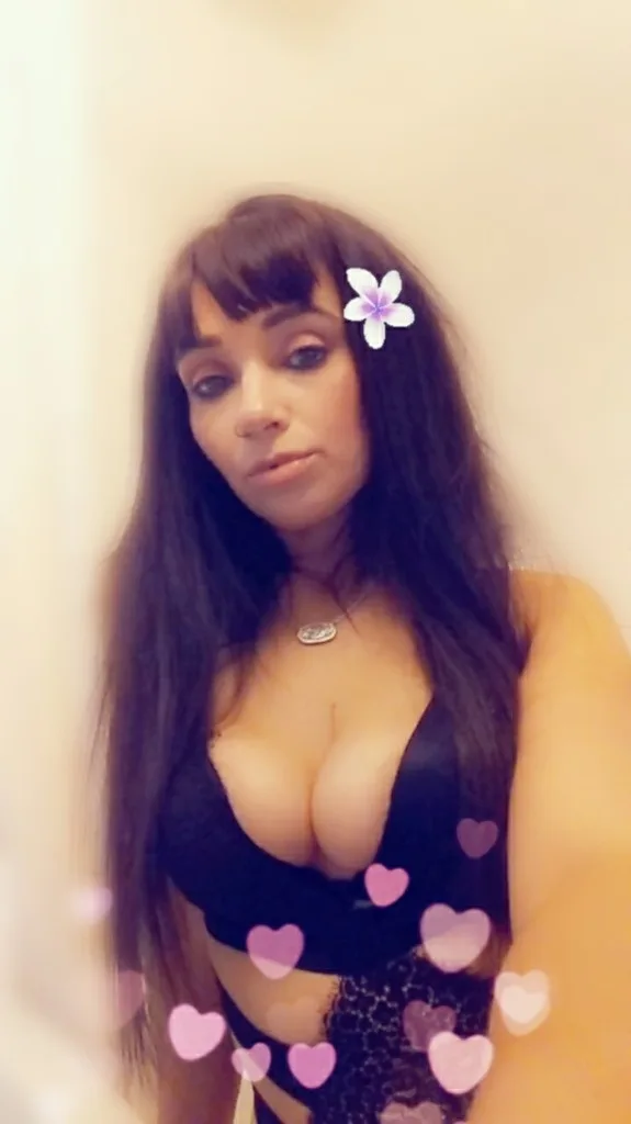 Nicole Marie CaLL ME - Photo 3 | Escort in Available to Travel