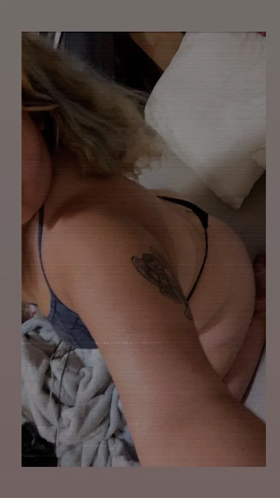 shy sexy latina looking to please you - Photo 3 | Escort in Downtown