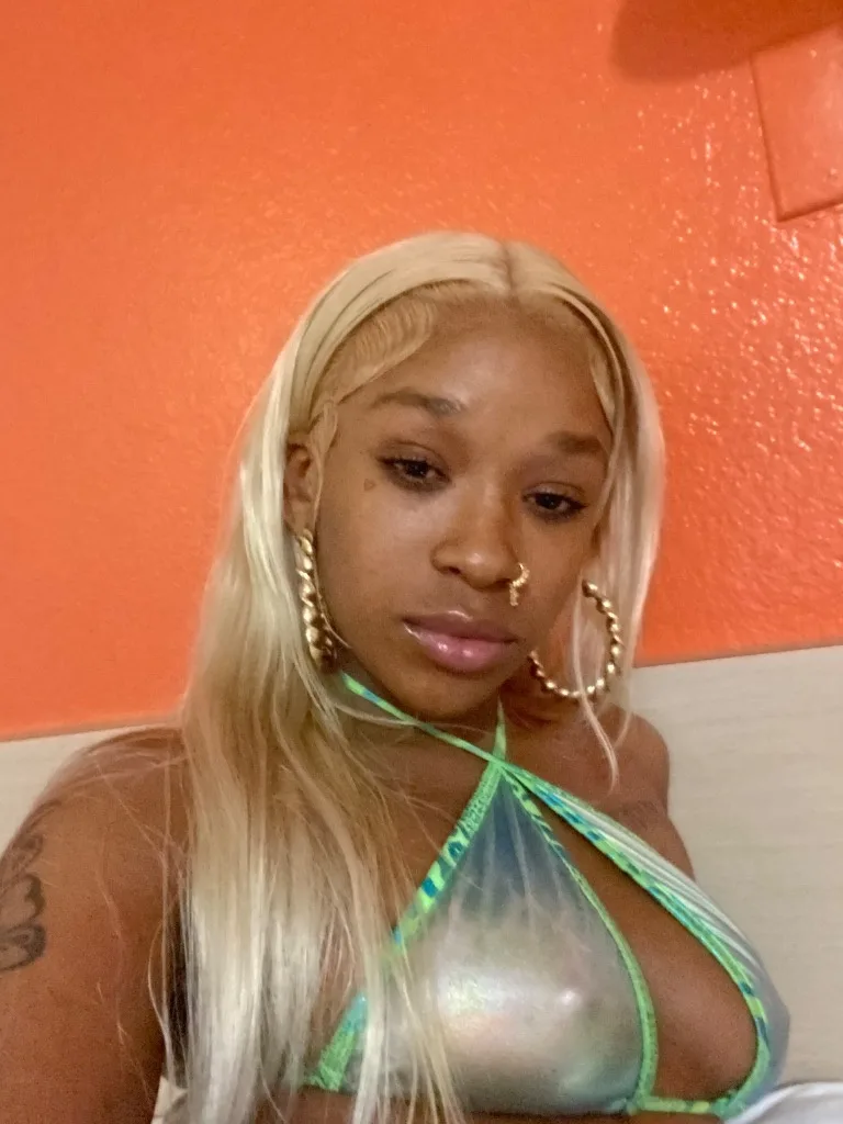 BELLFLOWER INCALLS !! MOLLY THE CUM COLLECTOR AND MERCEDEZ YO FAVORITE RIDE🫦Tiny frame, big temptation creamy little slut! ready to fuck 24/7SERIOUS INQ. ONLY! - Photo 3 | Escort in Long Beach