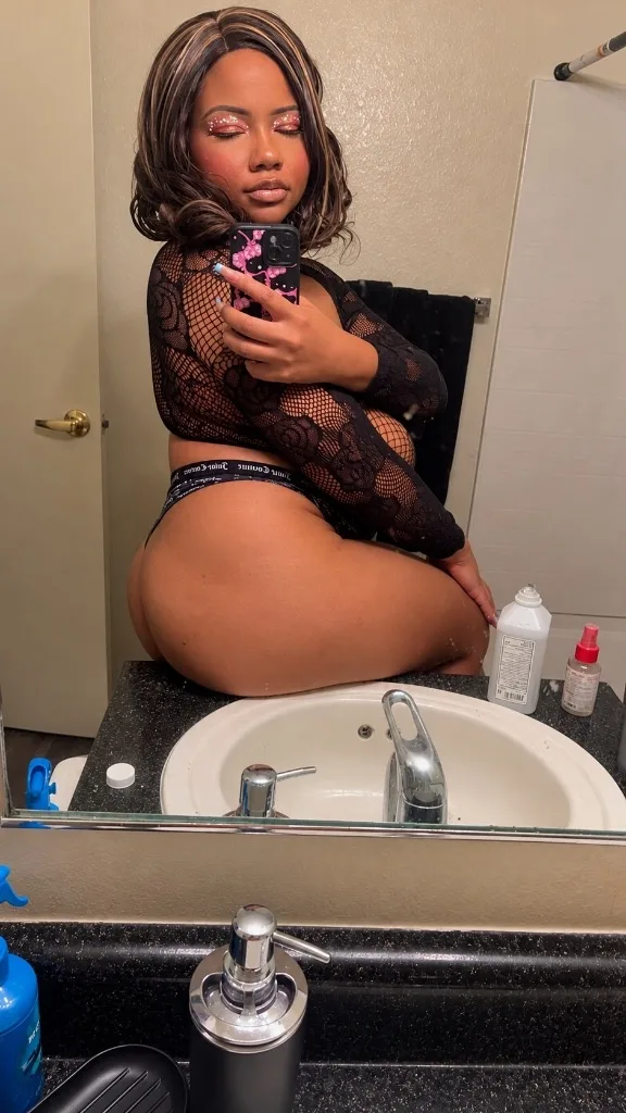 two specials today limited only ask ️ - Photo 1 | Escort in Downtown area