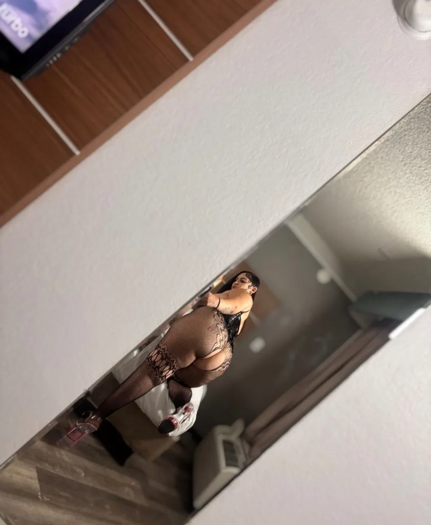 LATINA MAMI - Photo 2 | Escort in Phoenix