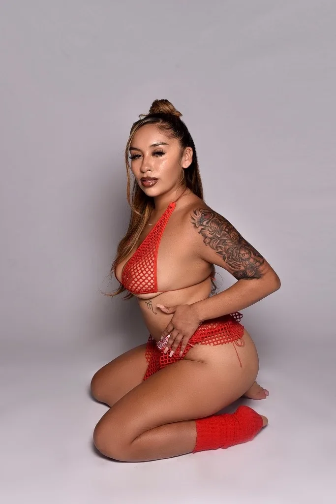 PRETTY LATINA SEE ME WHILE YOU CAN - Photo 8 | Escort in ktown