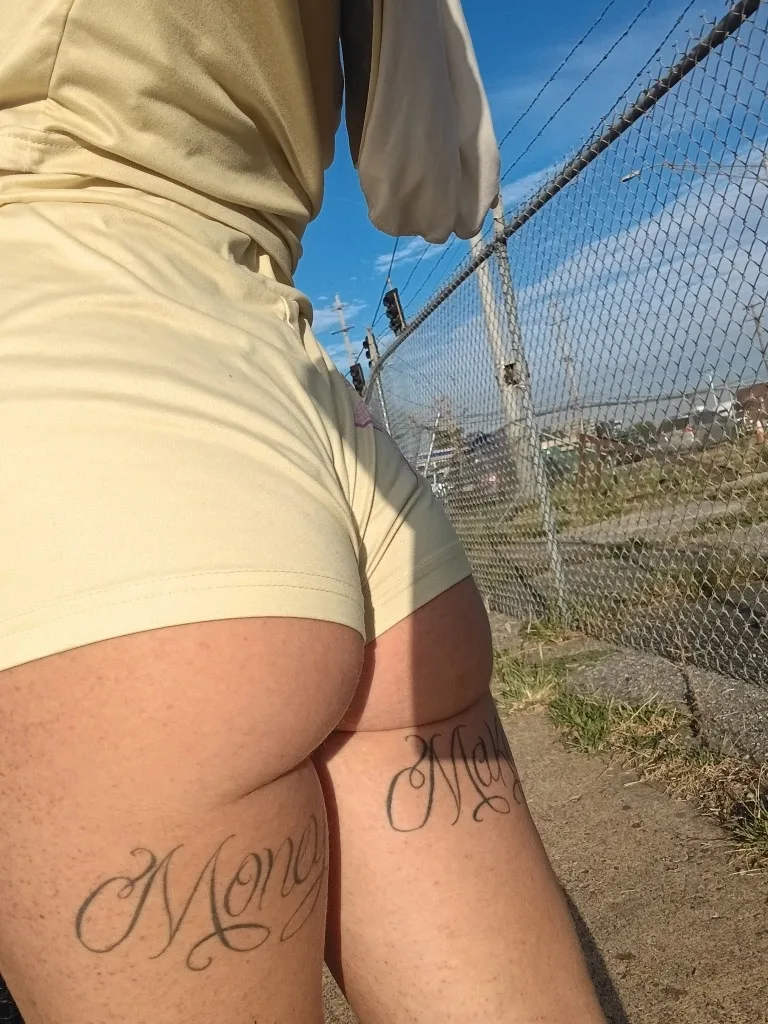 Super Wet Yea Im The Best Ask About My Friend - Photo 5 | Escort in Arkadelphia