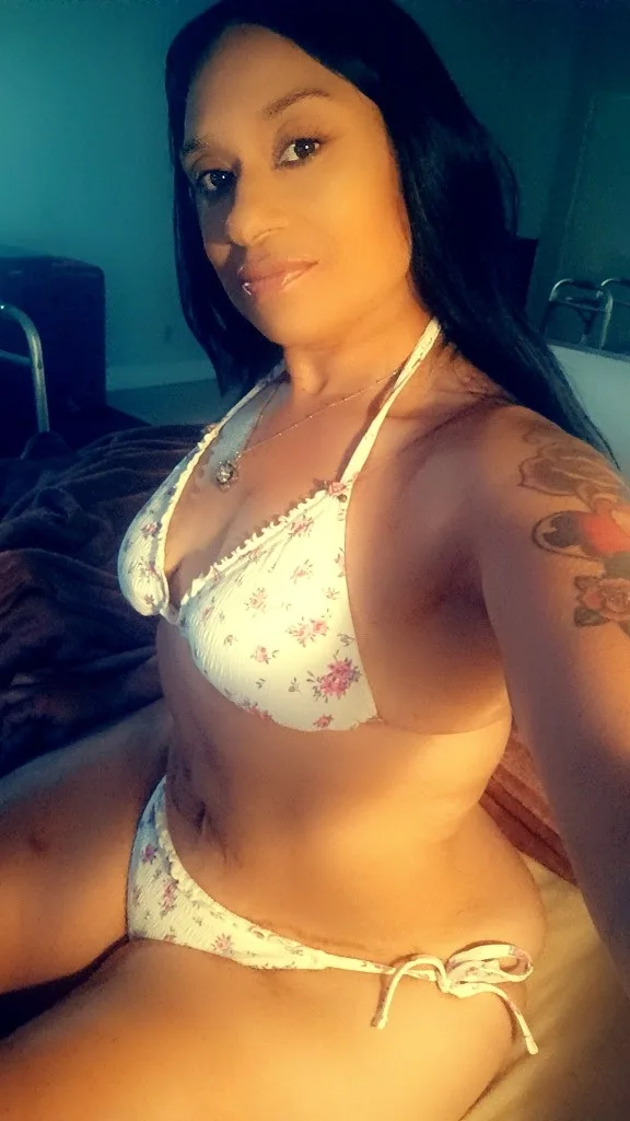 Happy hour !!!! PROVIDING ORAL SERVICES ONLY! - Photo 2 | Escort in Buena Park CA