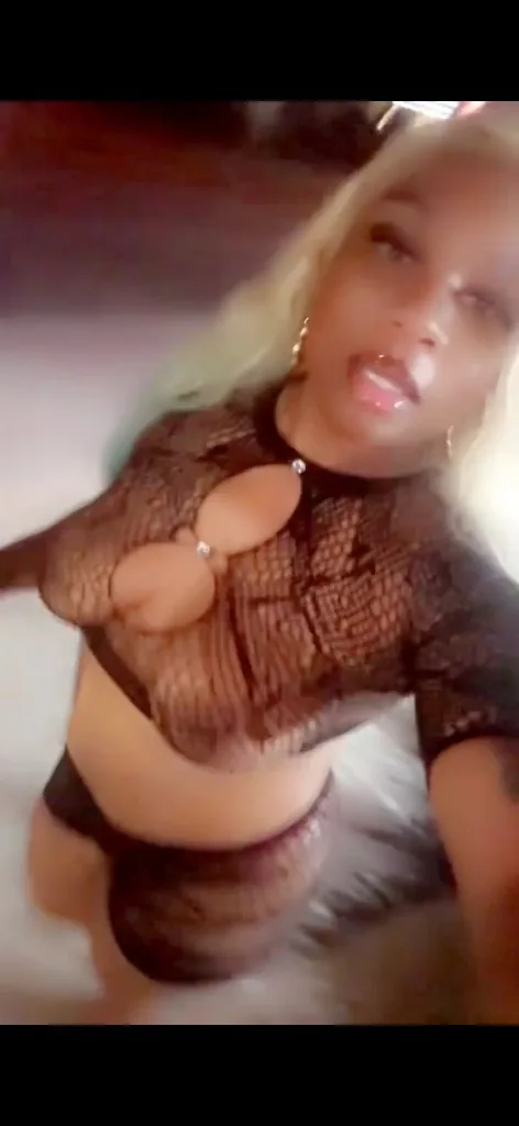 Cum See Honey New to Town - Photo 4 | Escort in Prescott