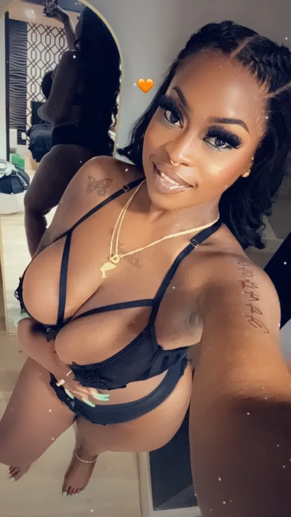 🇩🇴Caribbean Jewel Busty Dream Girl 🧜 ! Water Sport Specialist 🤭 - Photo 3 | Escort in Oakland