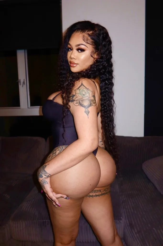 Exotic Cambodian Bombshell available now💋