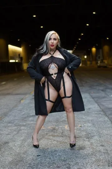 The Queen is back in LA! - Photo 6 | Escort in Los Angeles
