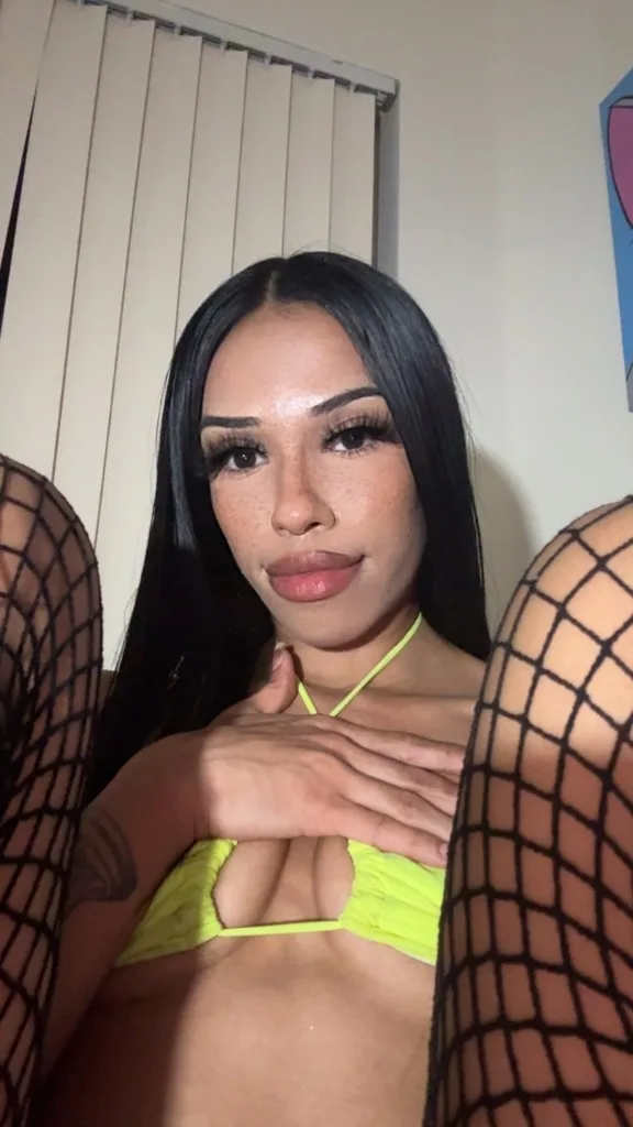 Pretty Pussy Princess 🩷Latina - Photo 2 | Escort in Los Angeles