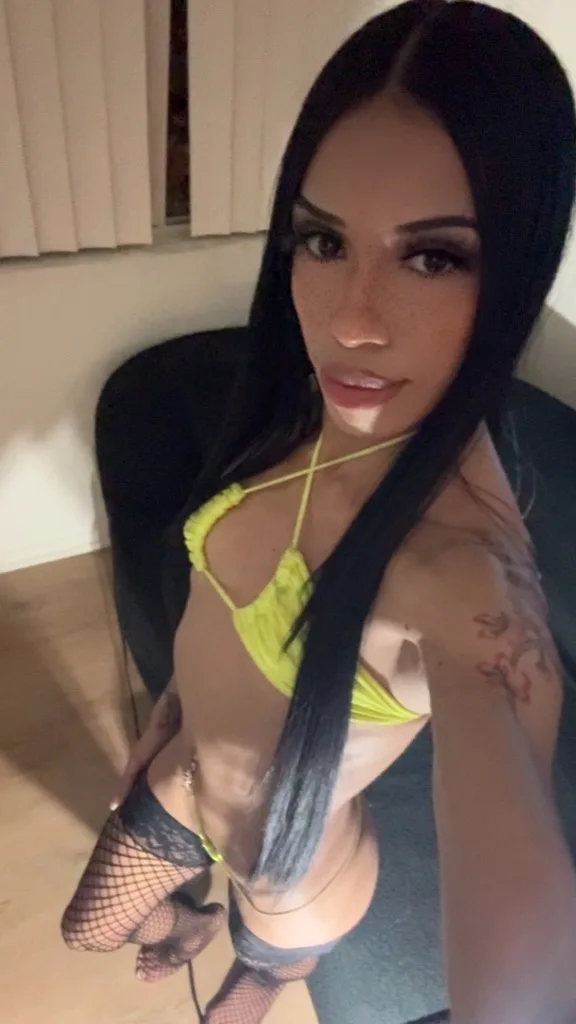 Pretty Pussy Princess 🩷Latina - Photo 5 | Escort in Los Angeles