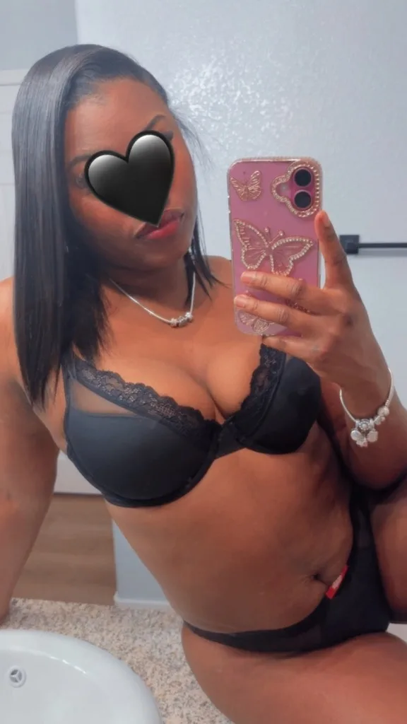 young Couple Looking To Give A Good Time - Photo 5 | Escort in Outcalls only